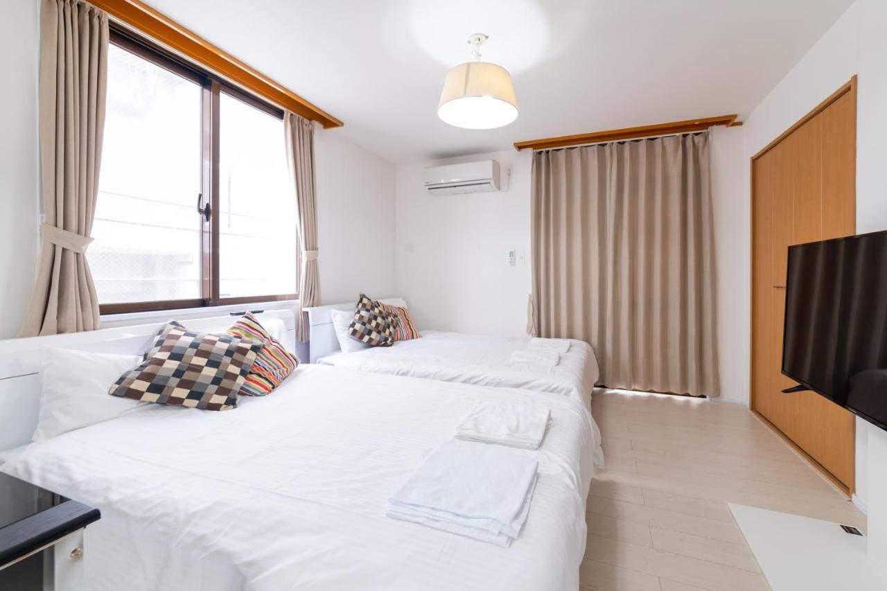 Izumisaki Terrace402 Aparthotel Naha Bagian luar foto